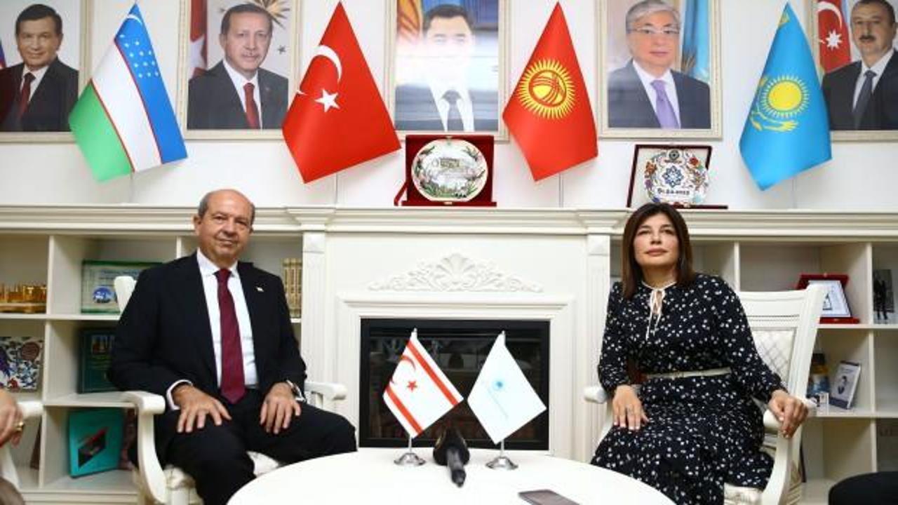 KKTC Cumhurbaşkanı Tatar, Bakü’de Uluslararası Türk Kültür ve Miras Vakfını ziyaret etti