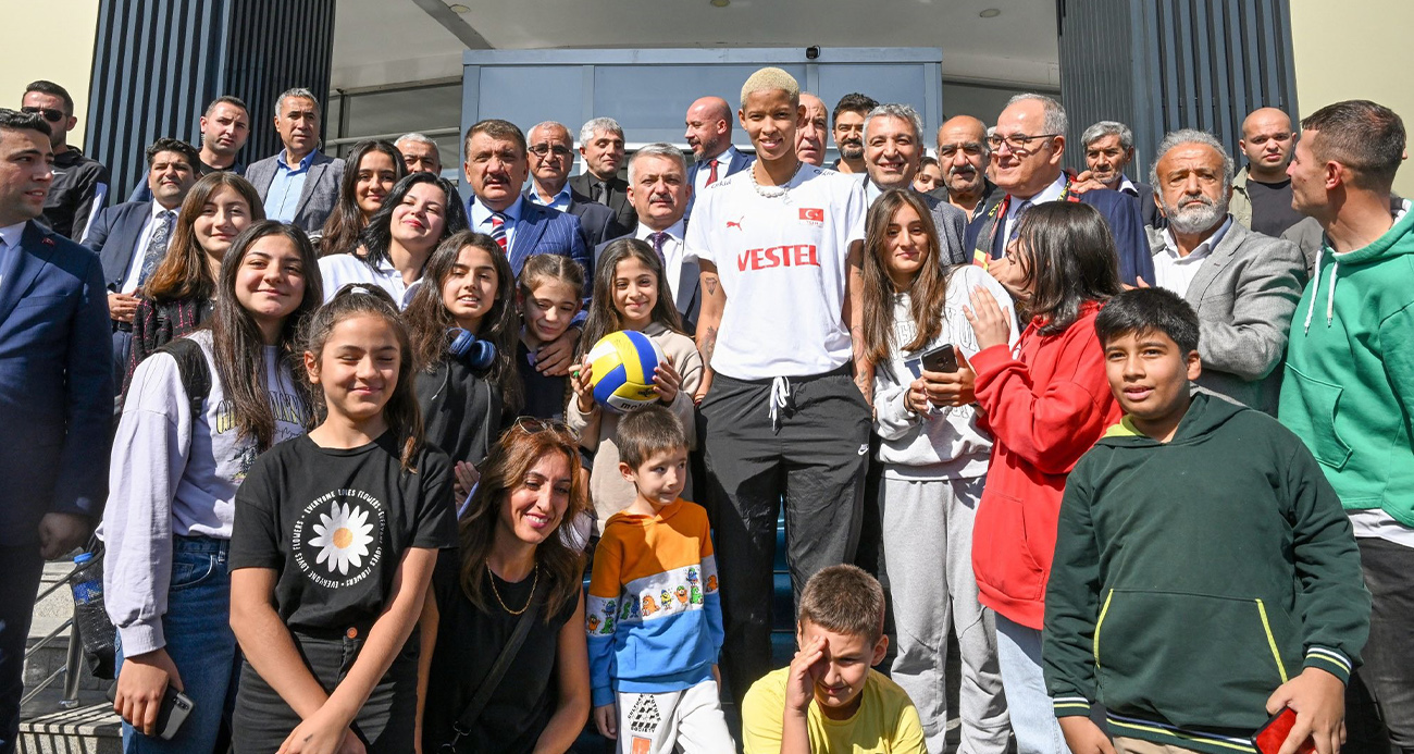 Malatyalı Vargas, memleketine geldi