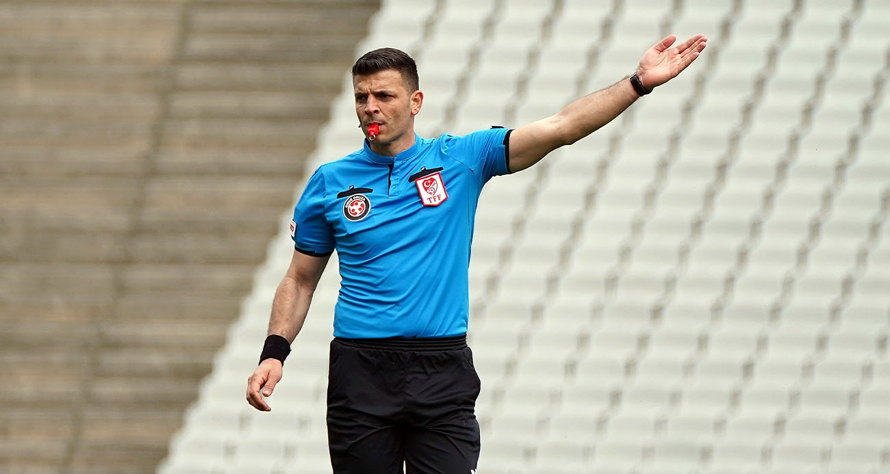 Süper Lig’de sahada Ümit Öztürk, VAR odasında Koray Gençerler