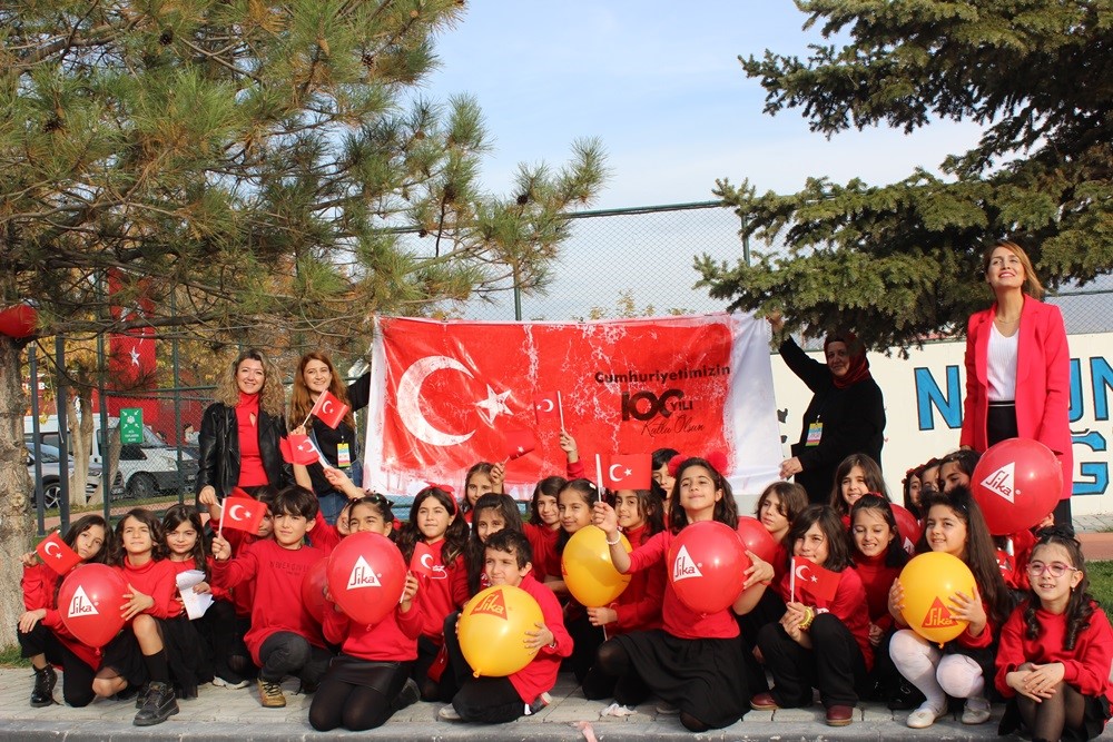 Van TEGV’de Cumhuriyet’in 100. yılı coşkuyla kutlandı