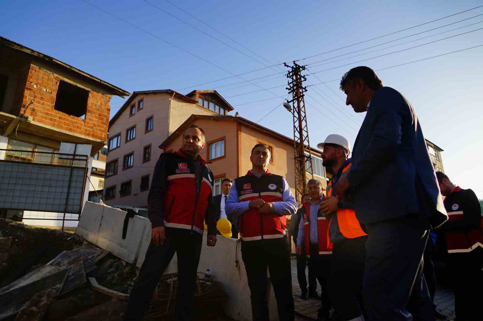 9 milyon liraya mal olacak pazar yerinde çalışmalar hızla devam ediyor