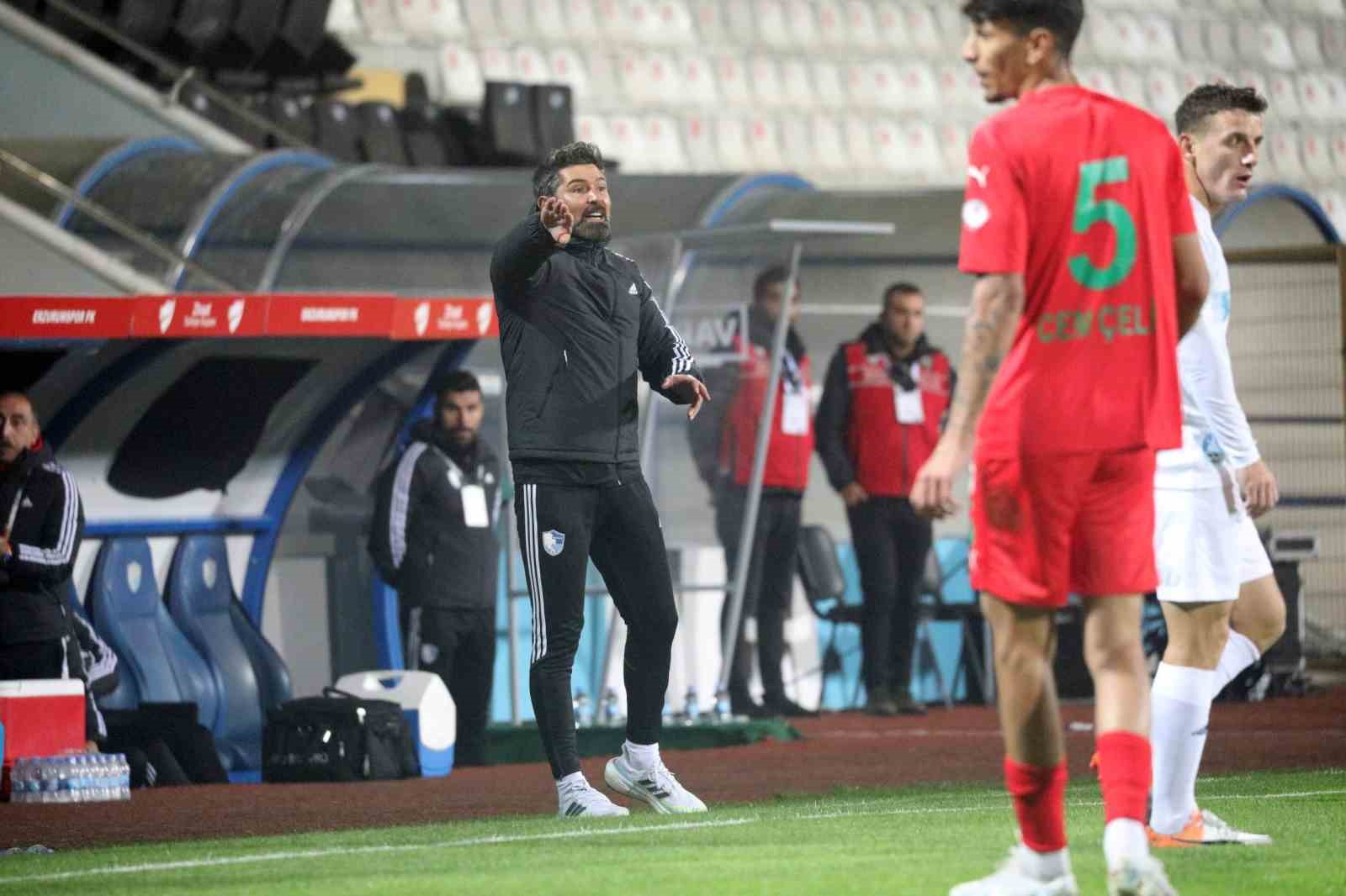 Hakan Kutlu: “Genç oyuncularımı tebrik ediyorum”