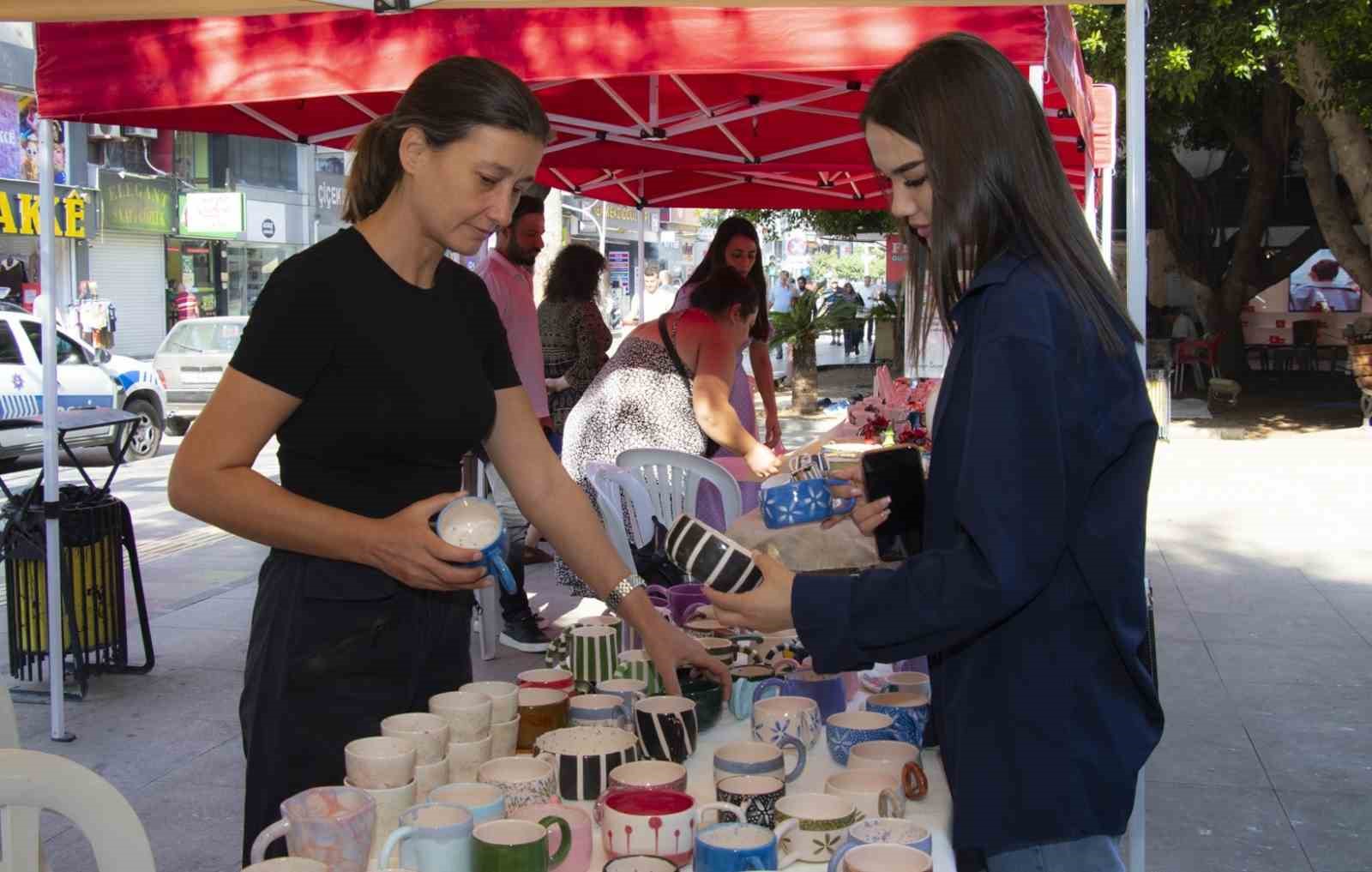 Üretici kadınlar Mersin’de stant açtı
