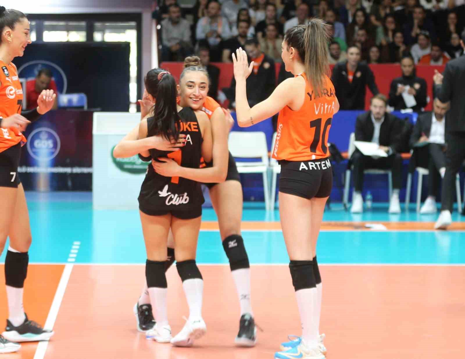 Sultanlar Ligi: Karayolları: 0 – Eczacıbaşı Dynavit: 3