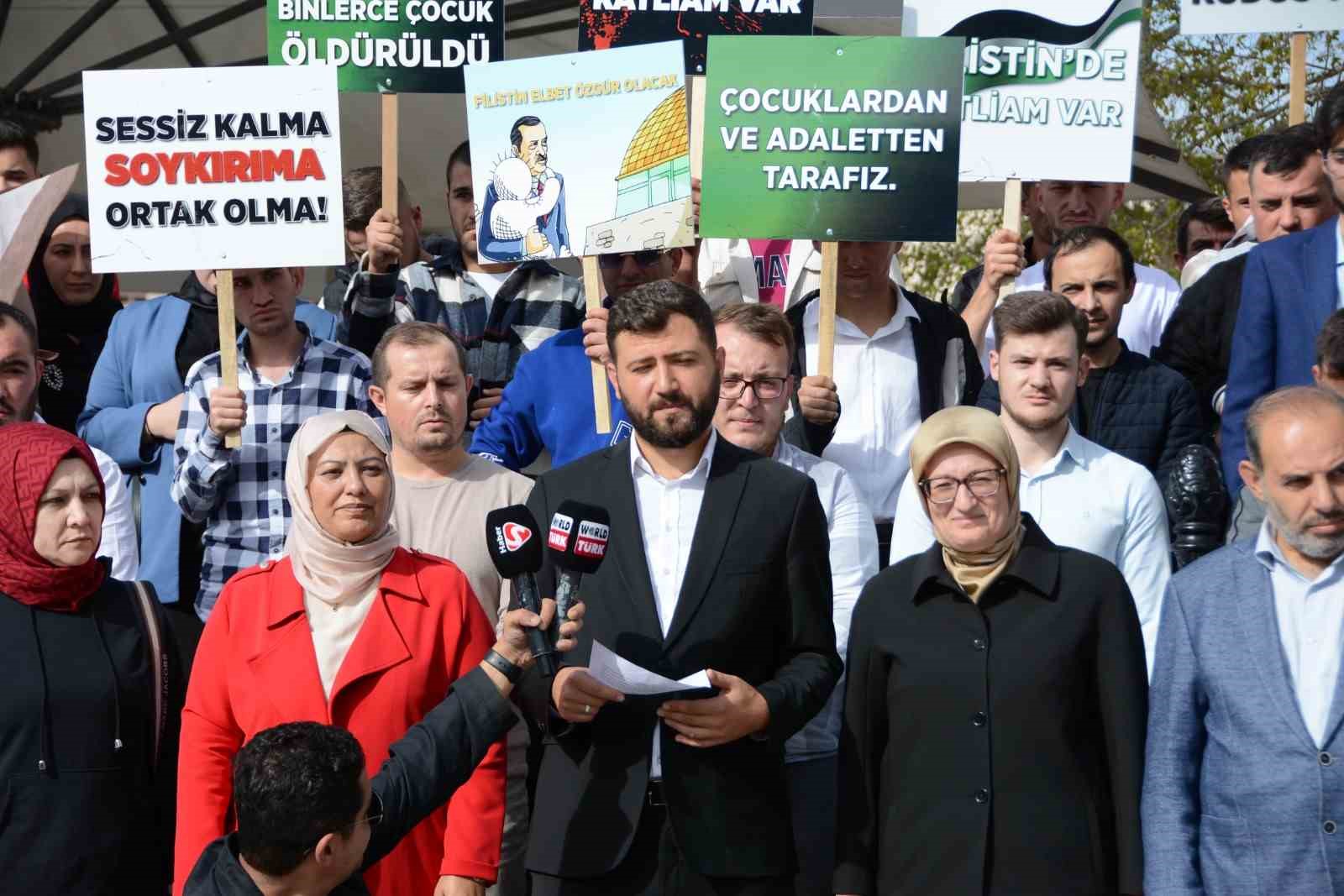 İsrail’in Gazze’ye saldırıları protesto edildi