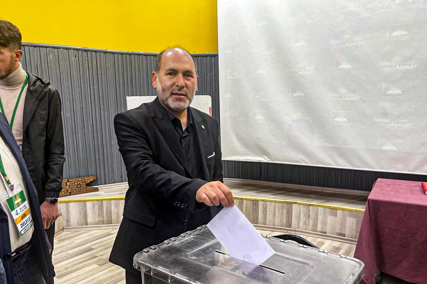 HÜDA PAR Milletvekili Dinç: “Gazze Kerbela’yı yaşıyor”