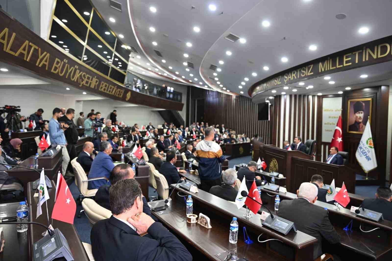 Cumhurbaşkanı Yardımcısı Yılmaz: “Gazze’de 30 günü aşkın süredir insanlık ve savaş suçu işleniyor”