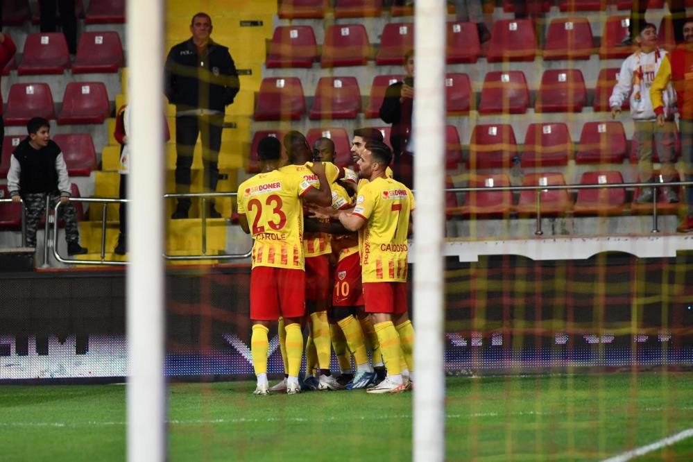 Kayserispor 3 maçta 9 puan topladı