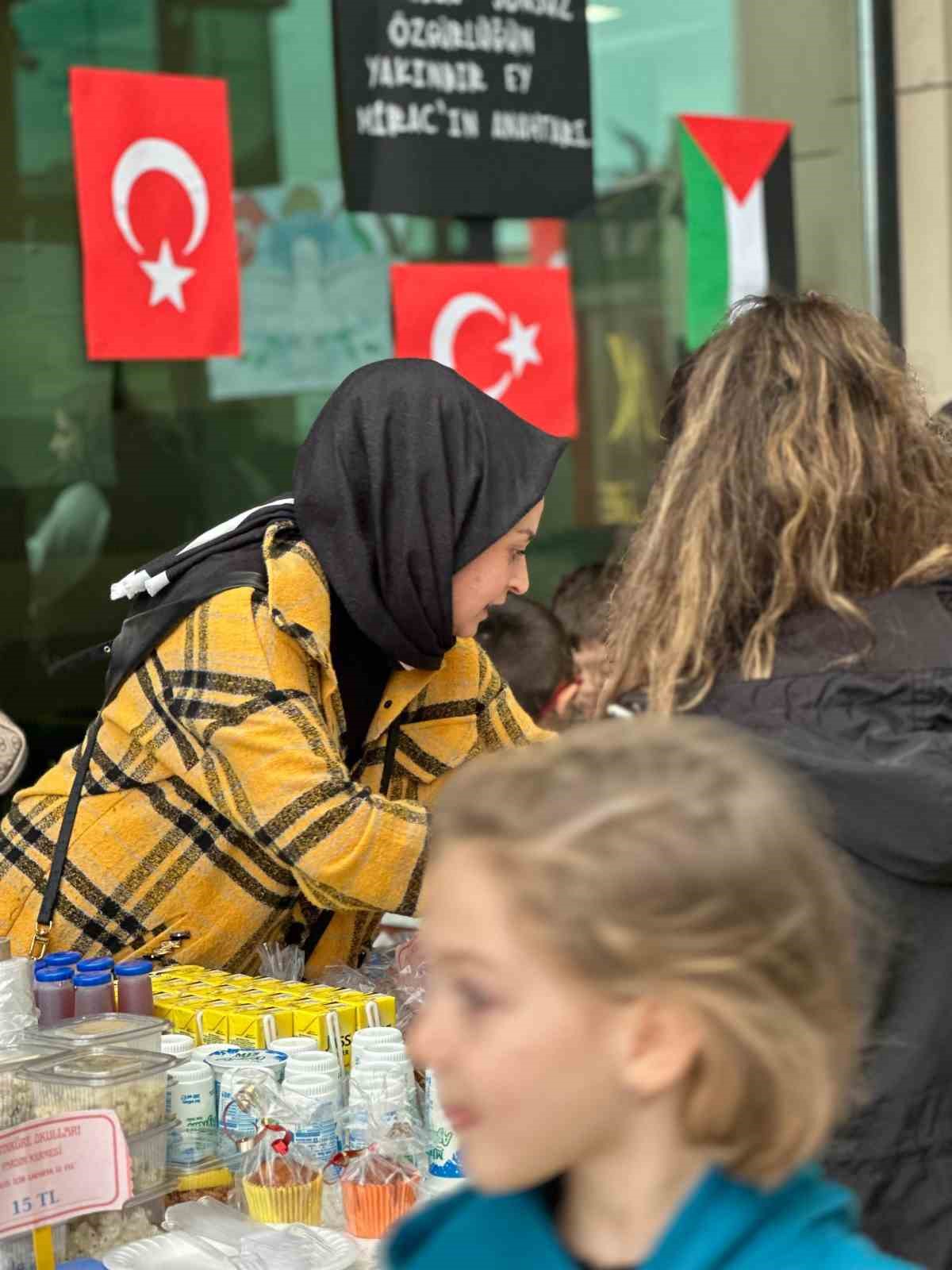 Öğrencilerden Gazze’ye yardım eli