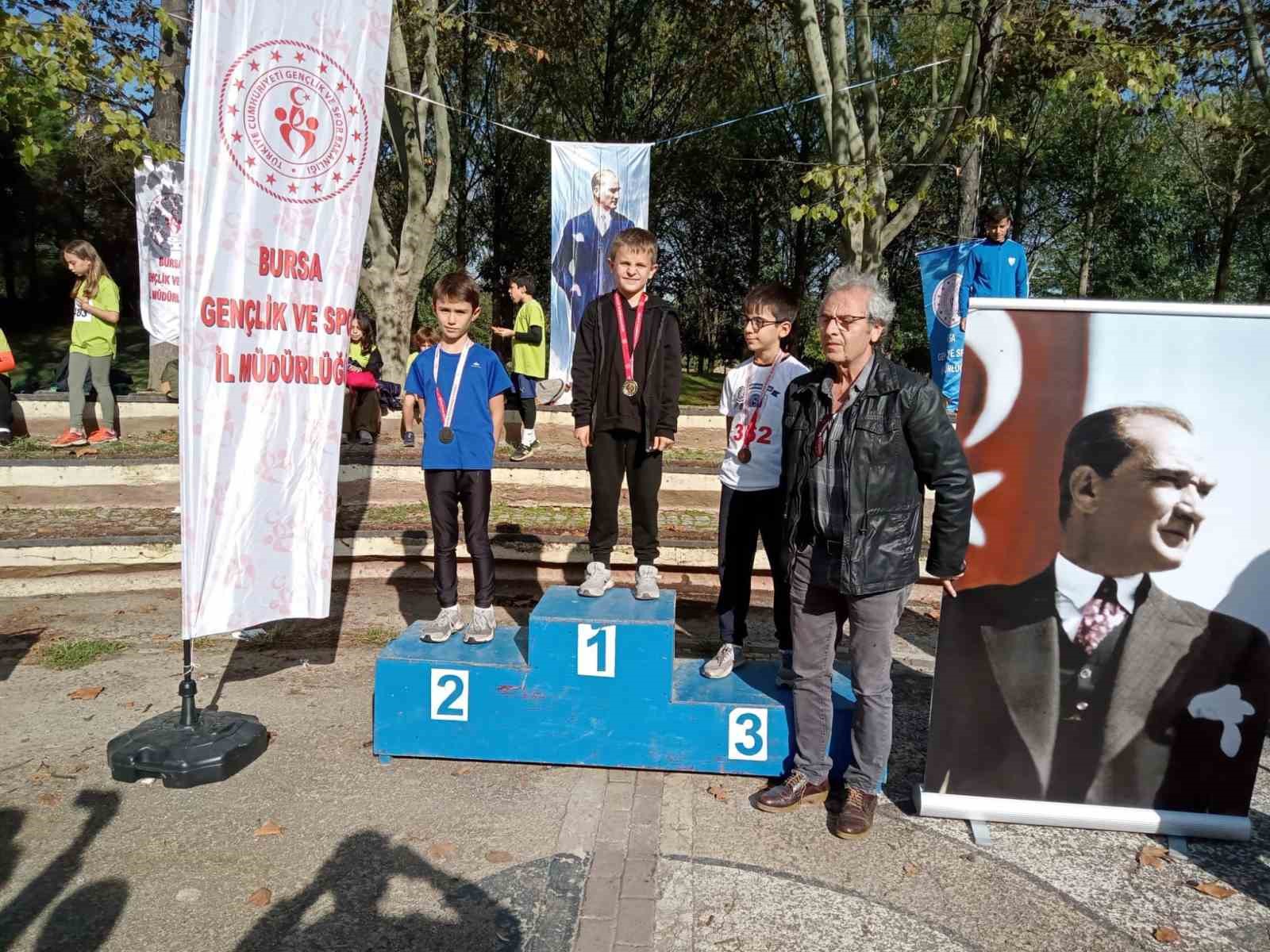 Eskişehirli sporcu Atatürk Koşusu’nda ikinci oldu