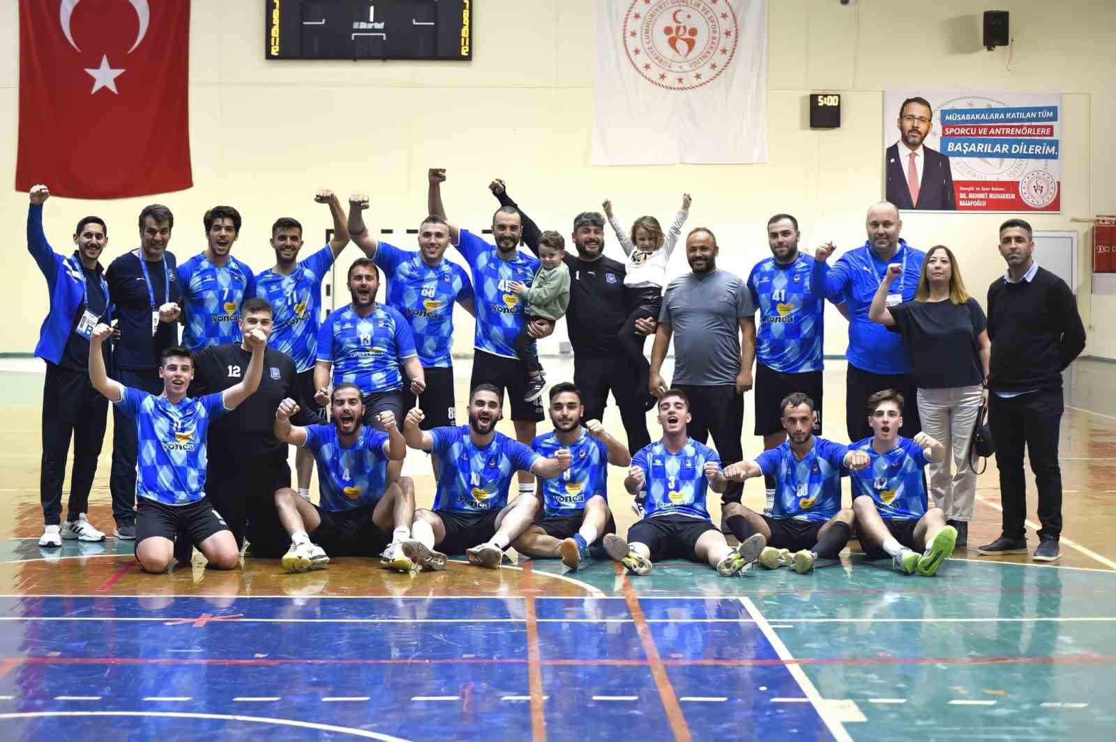 Yunusemre hentbolda 2’de 2 yaptı