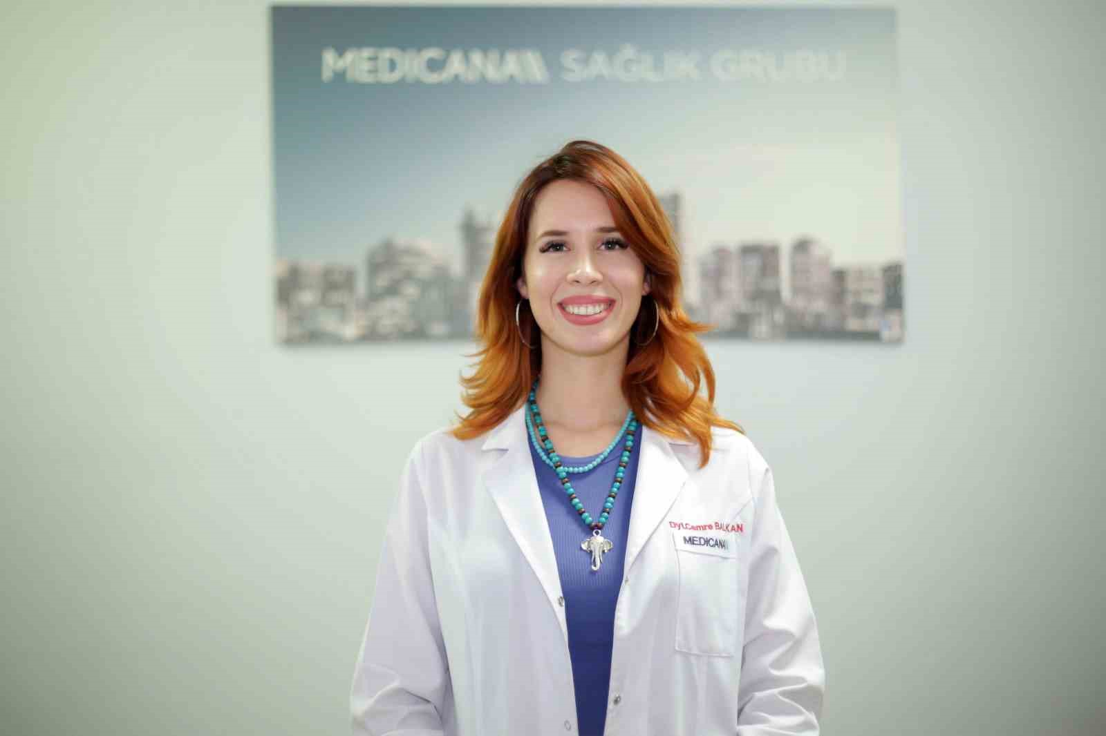 “Meyve suyu ve gazlı içecekler yerine meyvenin kendisi tüketilmeli”