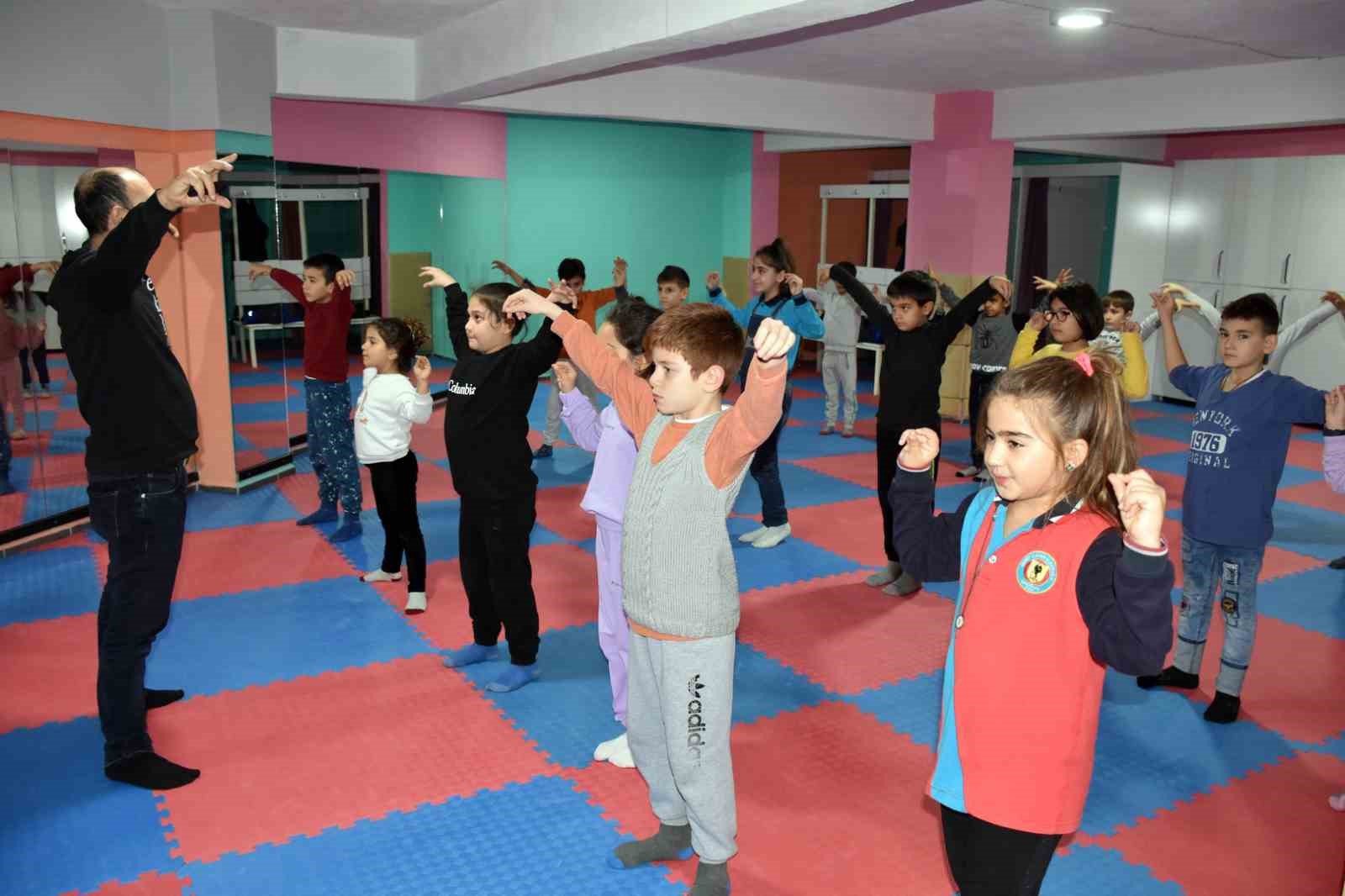 Germencik Belediyesi’nin spor kursları ilgi görüyor