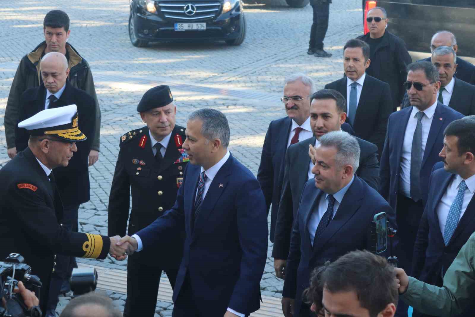 İçişleri Bakanı Ali Yerlikaya’dan İzmir’e ziyaret