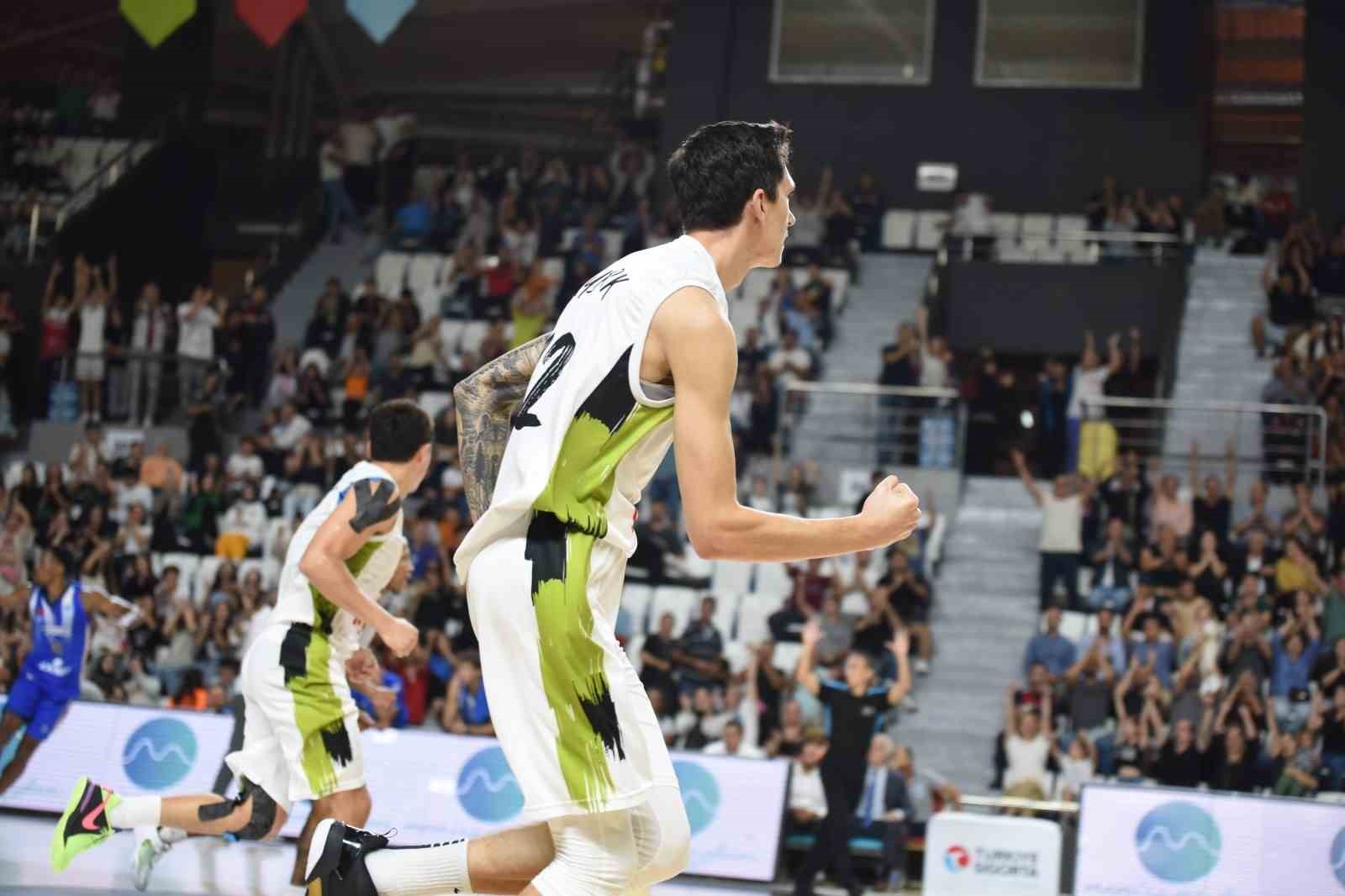 Manisa BBSK Avrupa’da liderlik için parkeye çıkıyor