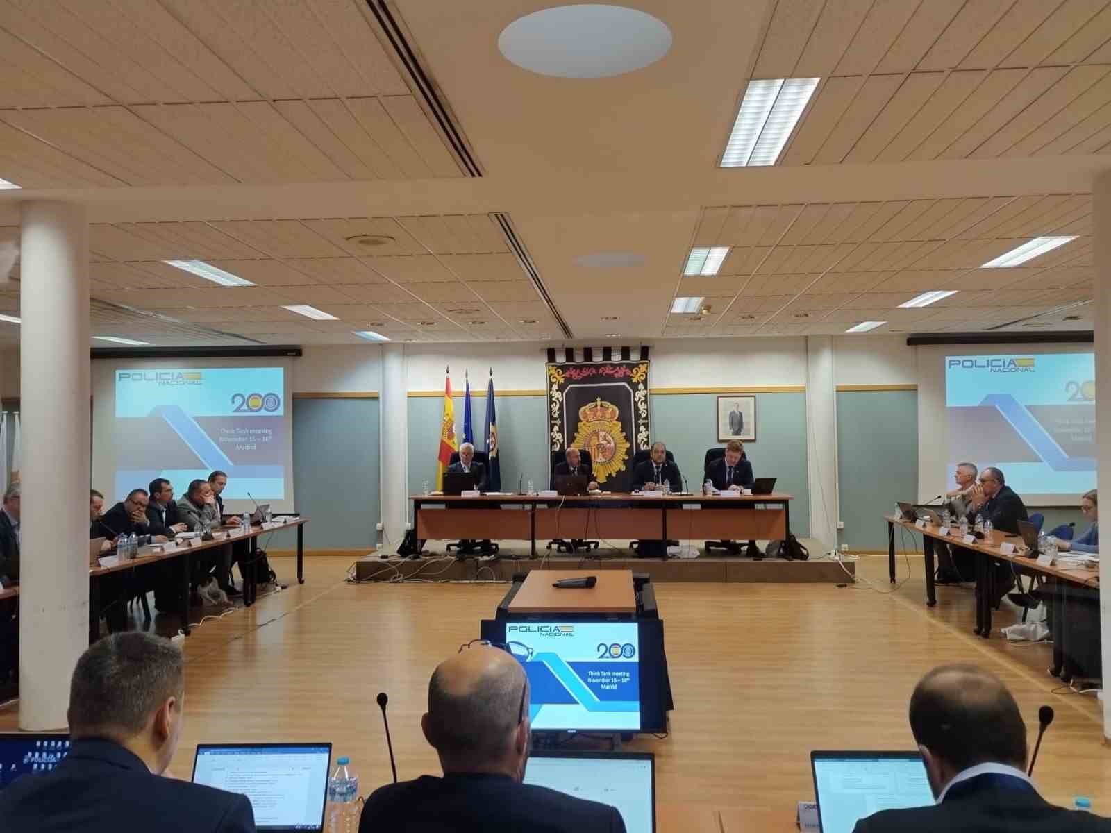 ’Futbolun Interpolü’nde bir Türk