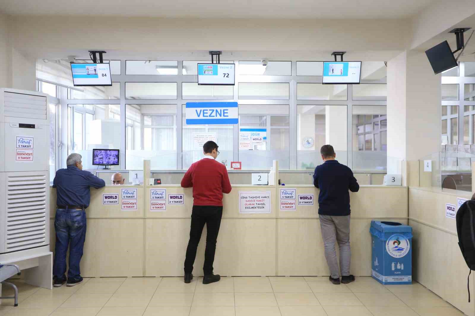 Pamukkale’de vezneler hafta sonu da açık