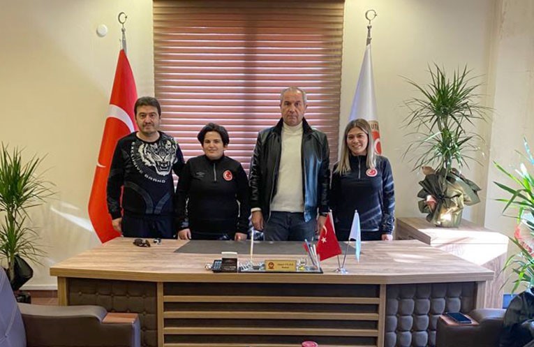 Milli futbolculardan TÜFAD’a ziyaret