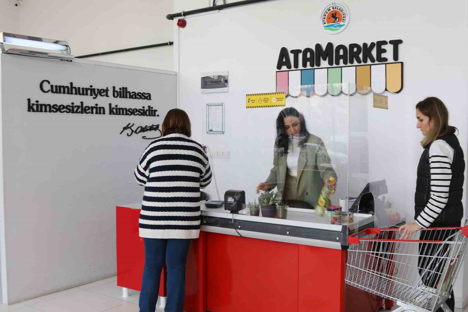 Karadeniz’in ilki AtaMarket Gıda Bankası’nda dayanışma sürüyor