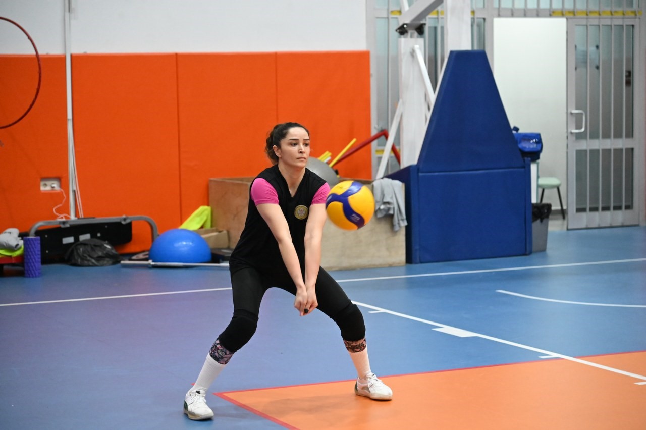 Manisa BBSK’nin sultanları Bergama maçı hazırlıklarını sürdürüyor