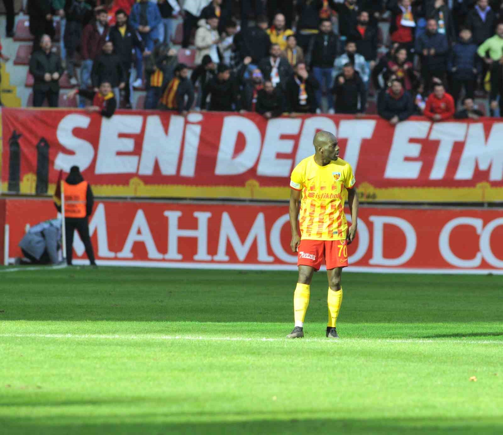 Aylton Boa Morte gollerine devam ediyor
