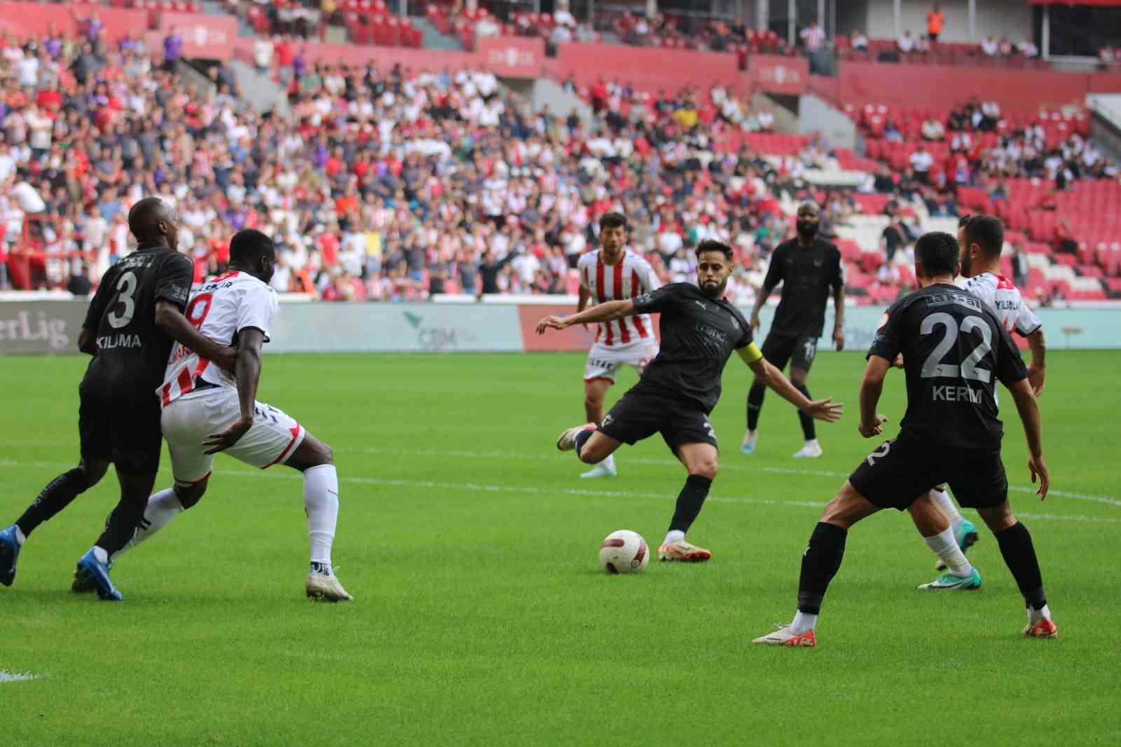 Trendyol Süper Lig: Samsunspor: 0 - Hatayspor: 0 (Maç devam ediyor)