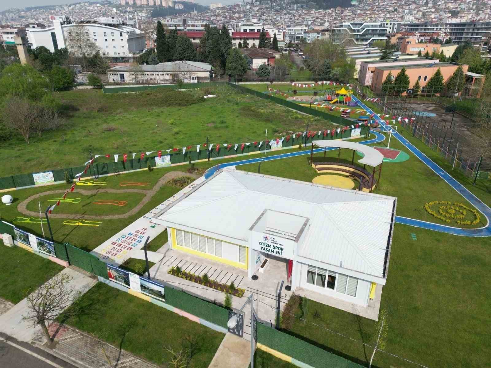 Otizm Spor ve Yaşam Evi’nde süreç değerlendirme toplantıları devam ediyor