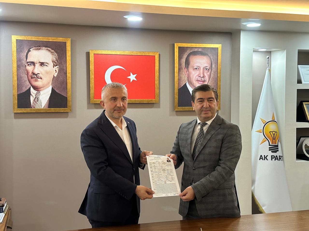 İş adamı Yücel Yalçınkaya Çekmeköy Belediye Başkan aday adayı oldu