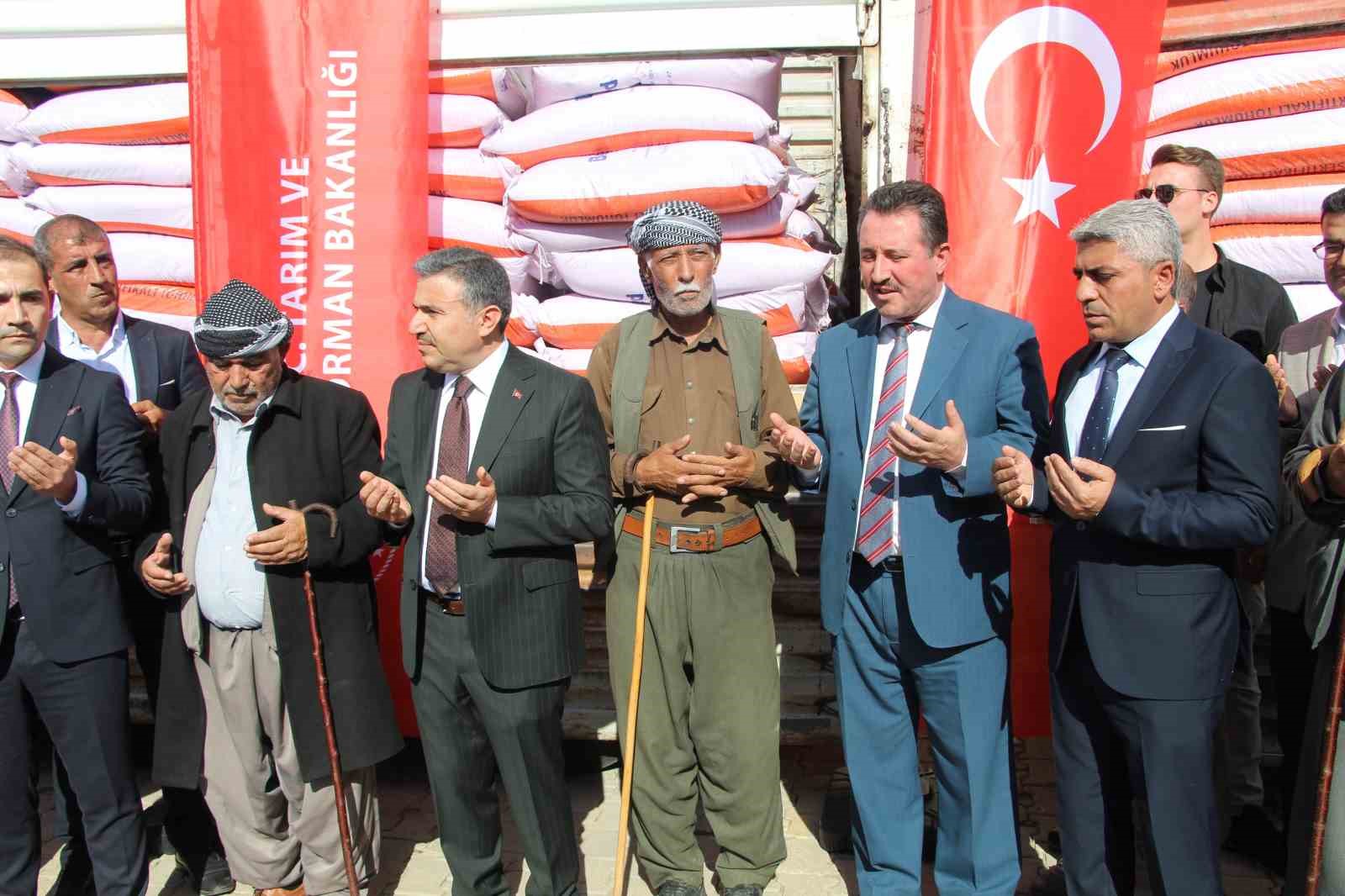 Şırnak’ta 765 çiftçiye yüzde 70 destekli 304 ton sertifikalı tohum dağıtımı yapıldı