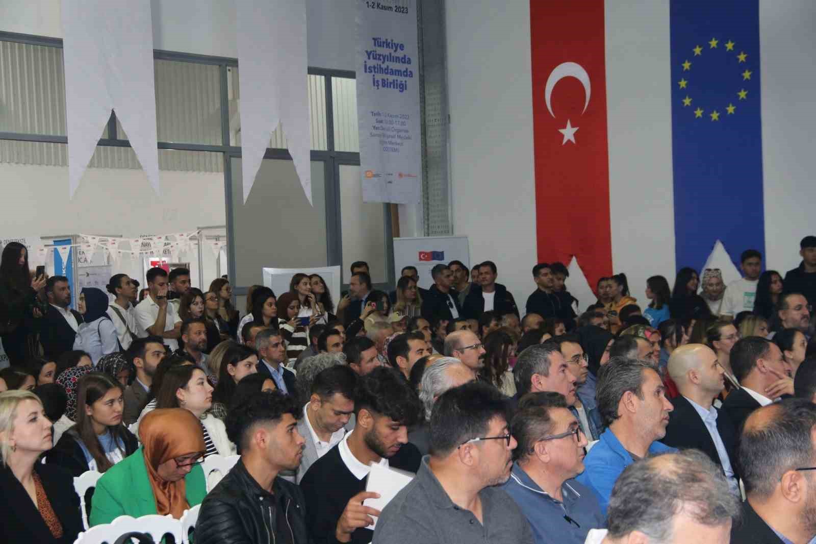 İş ve işçi arayanlar, Denizli OSB Kariyer EXPO 2023 İstihdam Fuarında buluştu