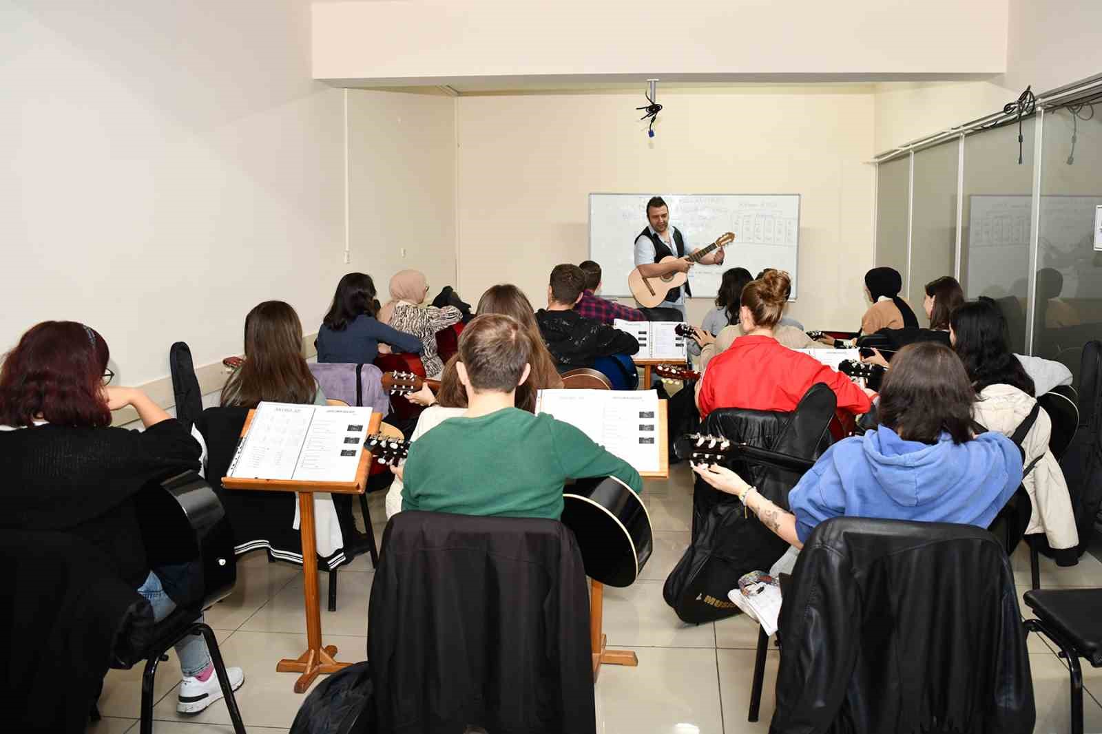 Gençlerden kurslara yoğun ilgi