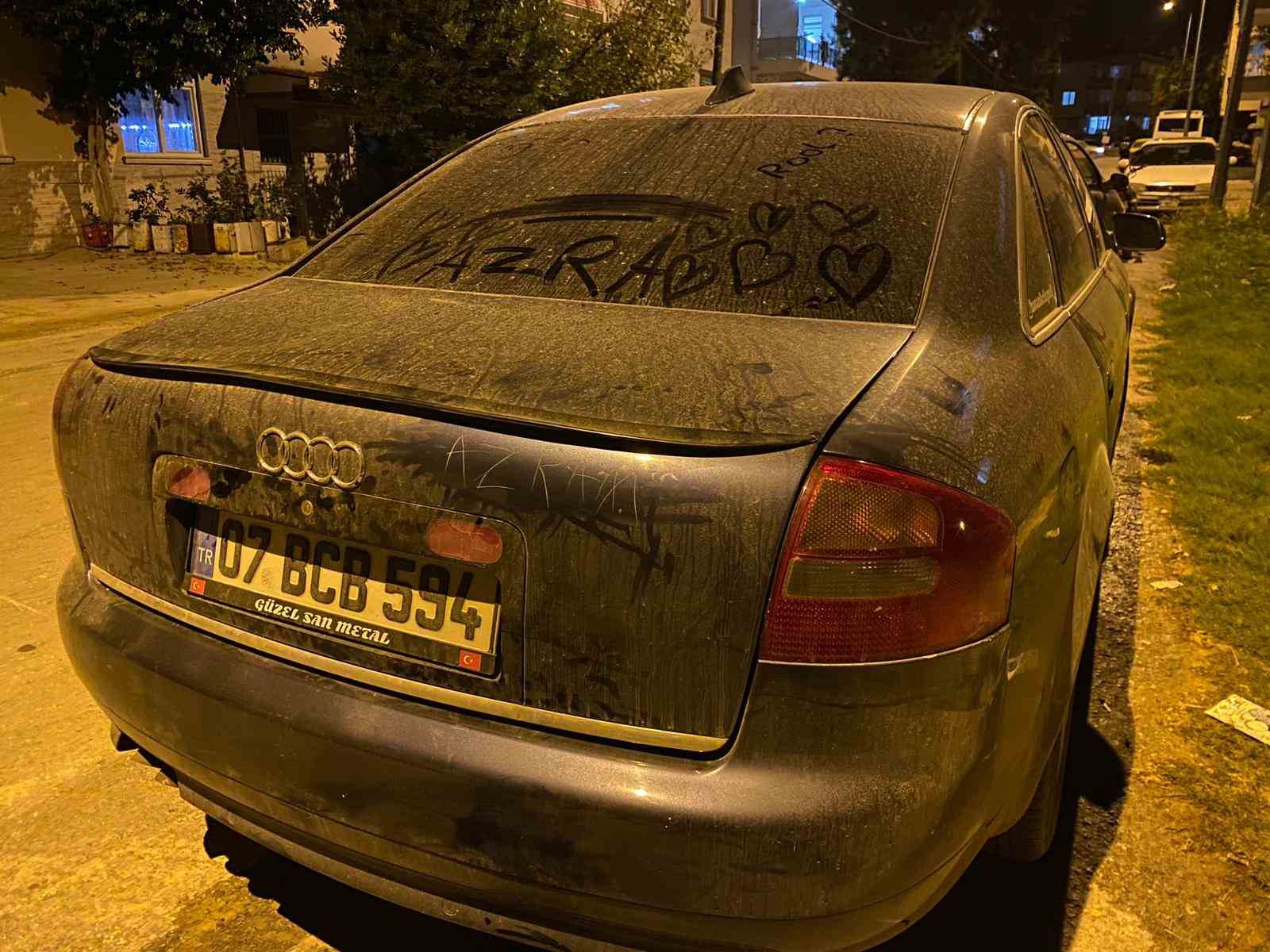 ’Her şeyim’ dediği lüks otomobiline kesici alet ile yazı yazıldığını görünce hayatının şokunu yaşadı