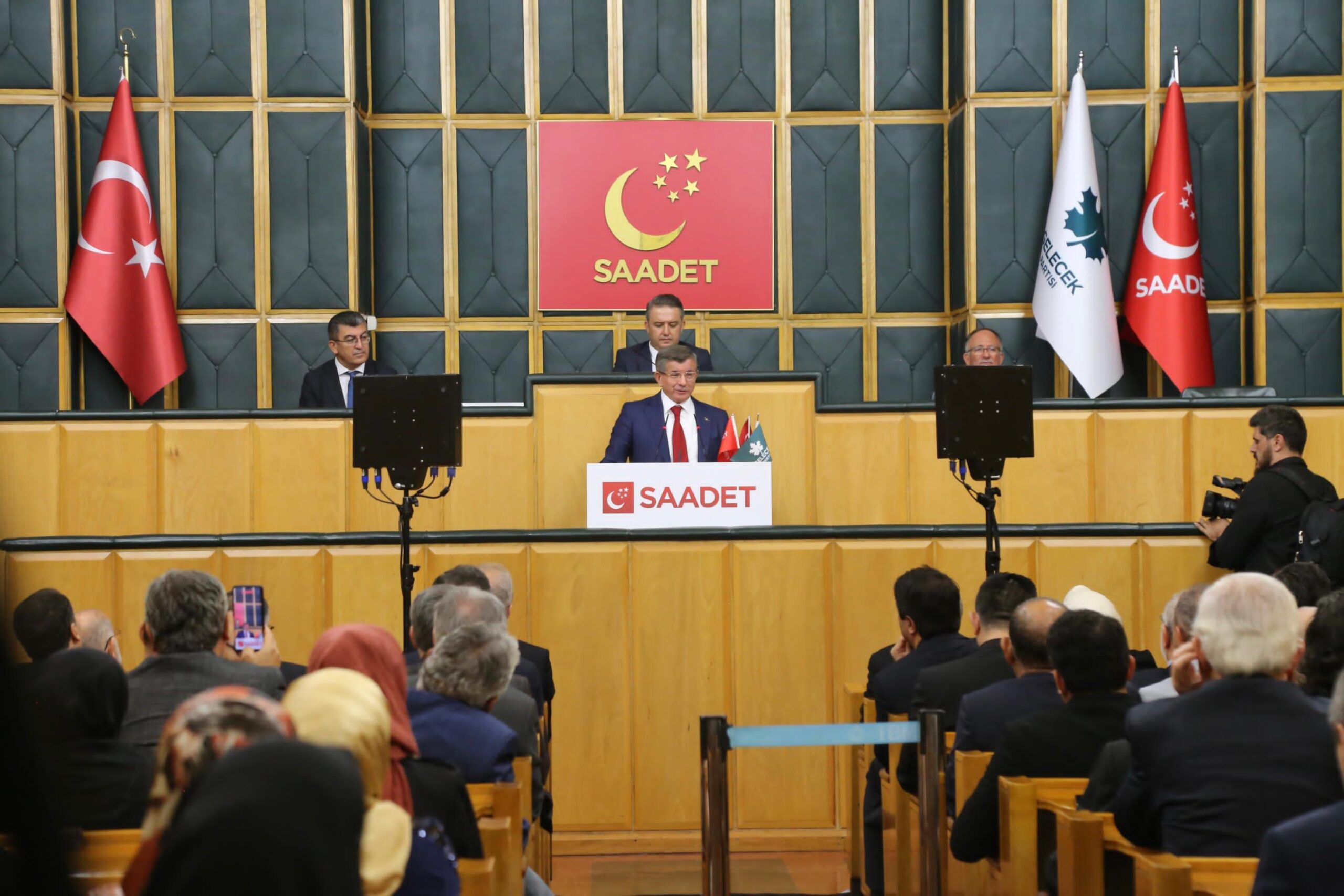 GELECEK PARTİSİ GENEL BAŞKANI AHMET DAVUTOĞLU AÇIKLAMALARDA BULUNDU