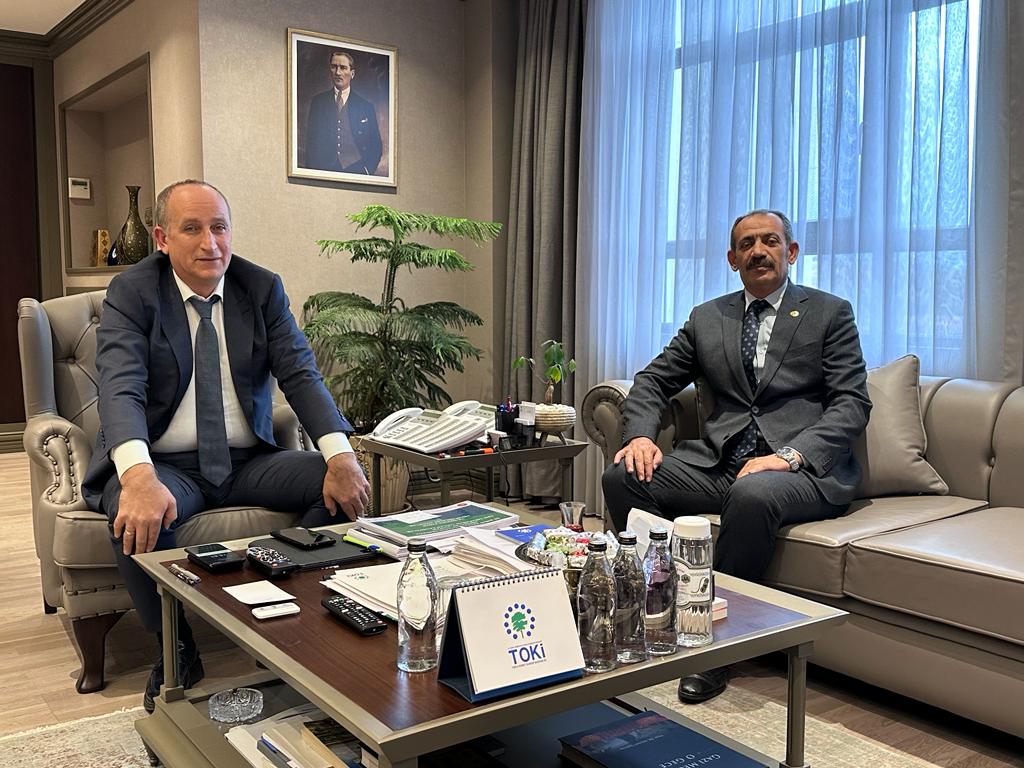 Gürpınar’a 112 TOKİ konutu yapılacak. Müjdeyi Başkan Tanış verdi