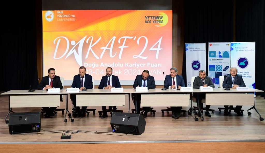 Van YYÜ’de DAKAF lasman toplantısı yapıldı