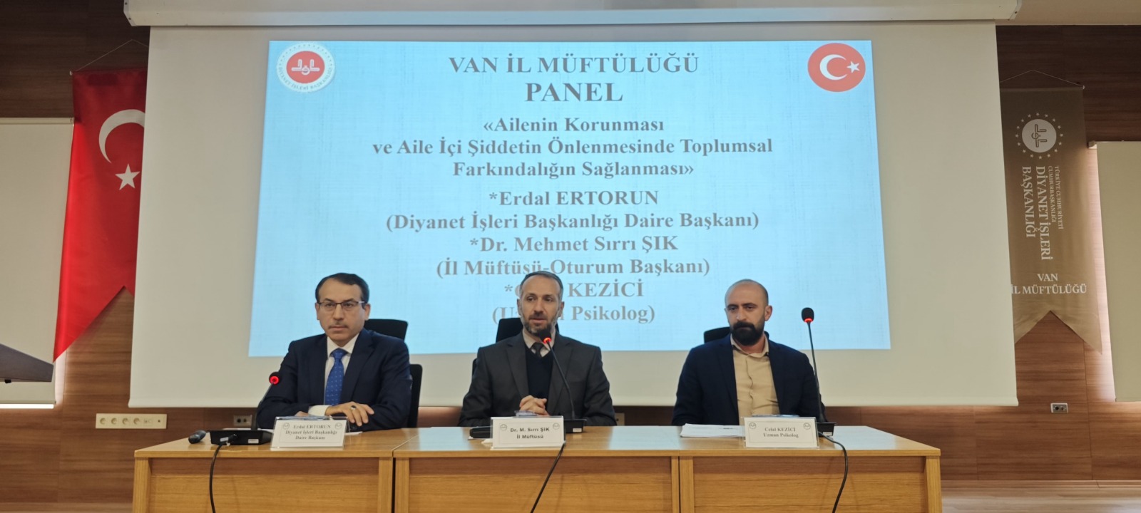 Van’da “Ailenin Korunması ve Aile İçi Şiddetin Önlenmesinde Toplumsal Farkındalığın Sağlanması” konulu panel düzenlendi