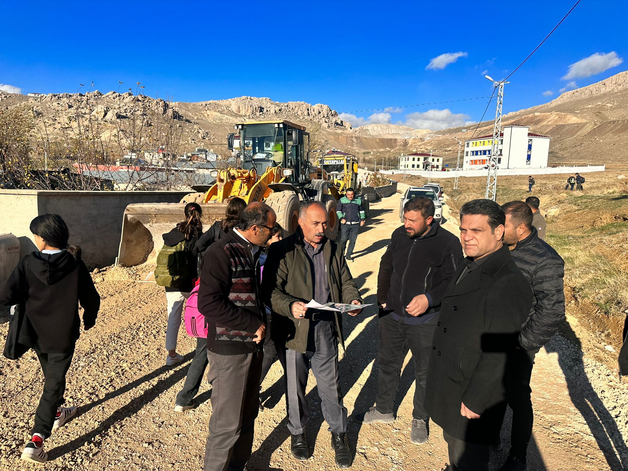 Başkan Kuşan, Samancılar Meydanı’nın yol sorunu çözdü