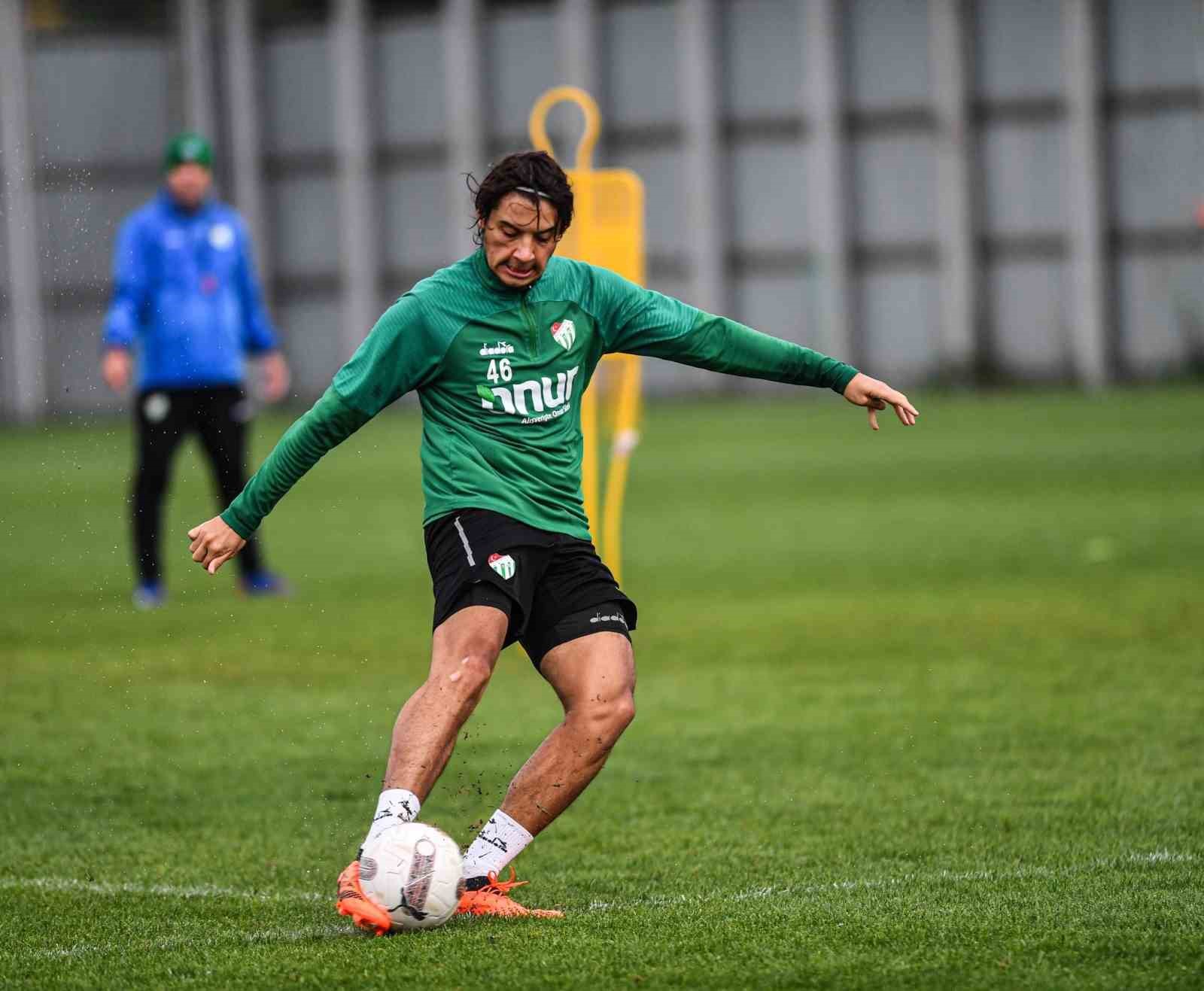 Bursaspor’da Kırklarelispor maçının taktik çalışması yapıldı