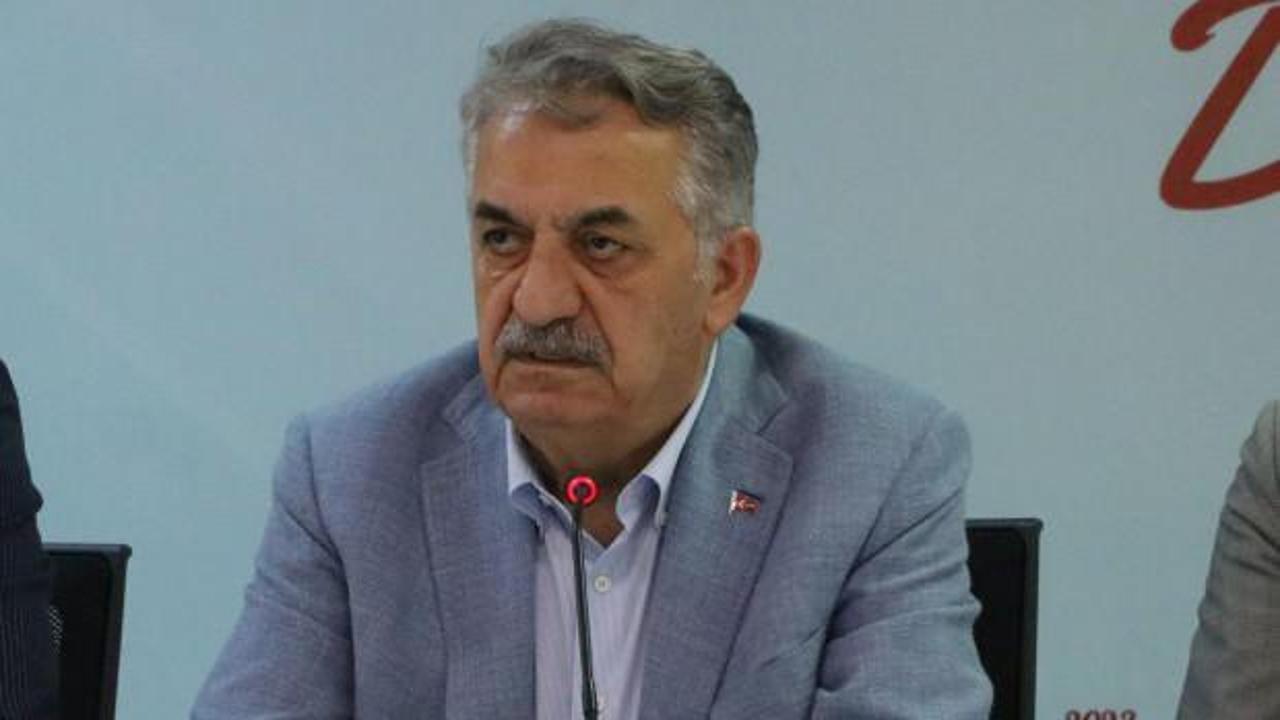 AK Parti’den Özgür Özel’e tepki: Hayali bir senaryo peşinde!