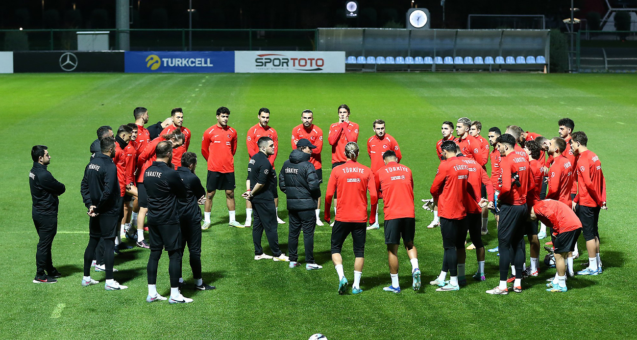 A Milli Futbol Takımı, hazırlıklarını sürdürdü