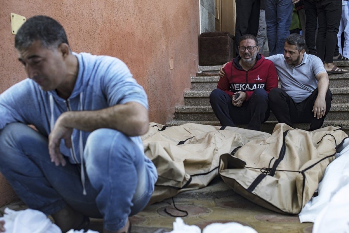 İsrail, Gazze Şeridi’nde sivillerin sığındığı binayı vurdu: 19’u çocuk 32 ölü