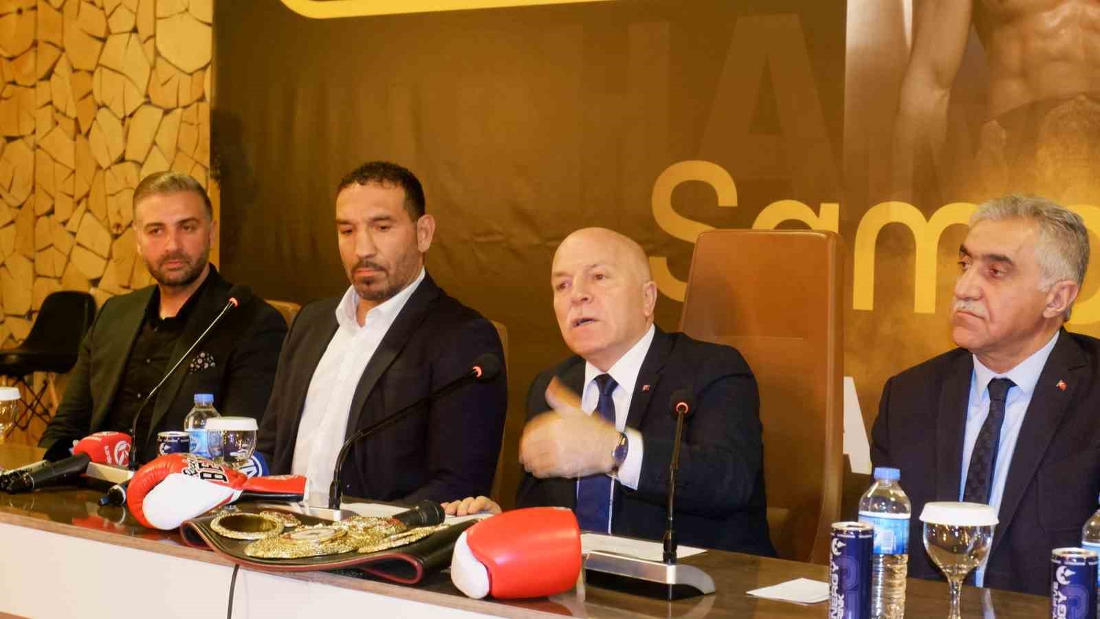 Şampiyon boksörden Palandöken’e övgü