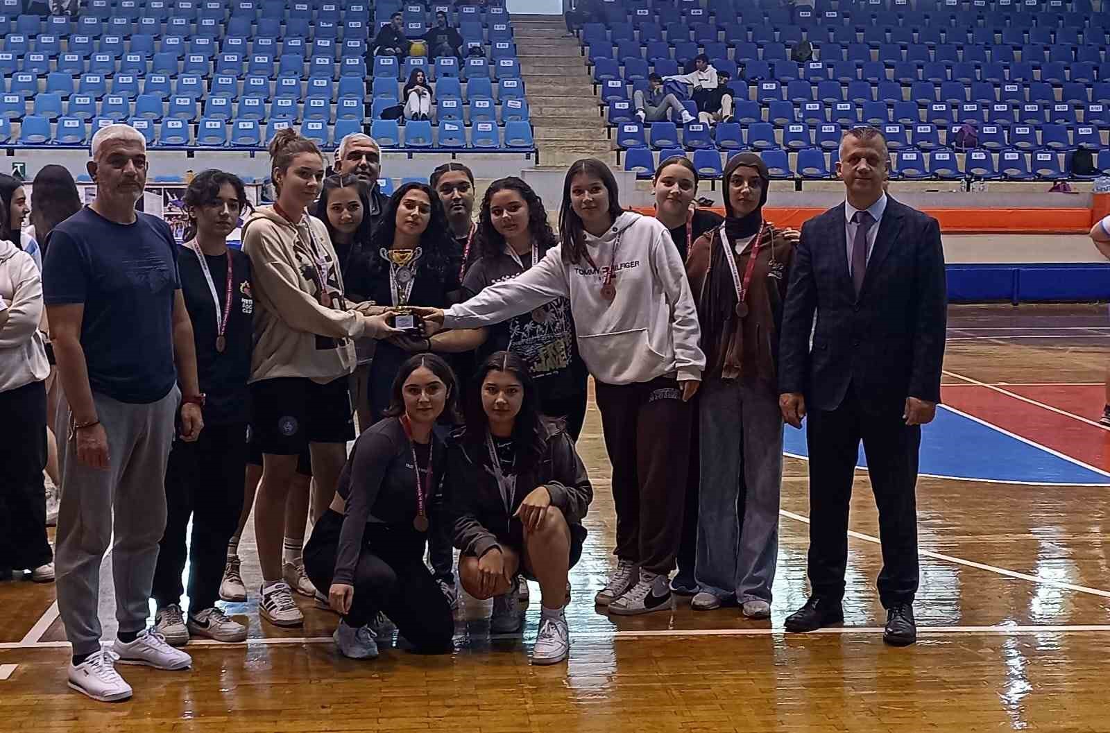 Aydın’ın hentbol şampiyonları belli oldu