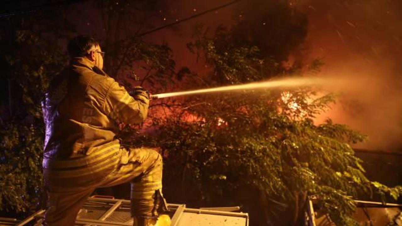 Beykoz’da marangoz atölyesinde çıkan yangın söndürüldü
