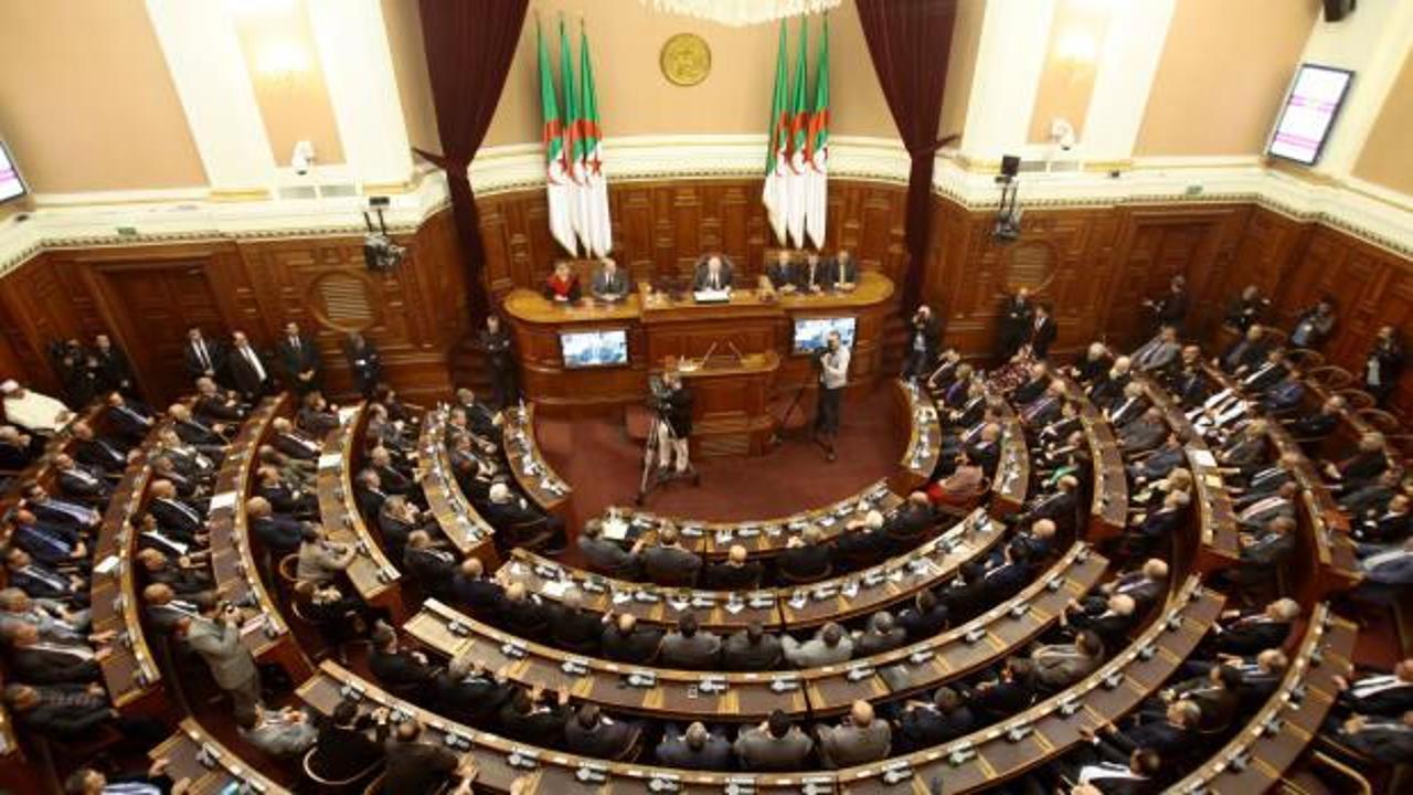 Bir ülke daha savaşa dahil oluyor! Cumhurbaşkanına İsrail ile savaşa girme yetkisi verildi