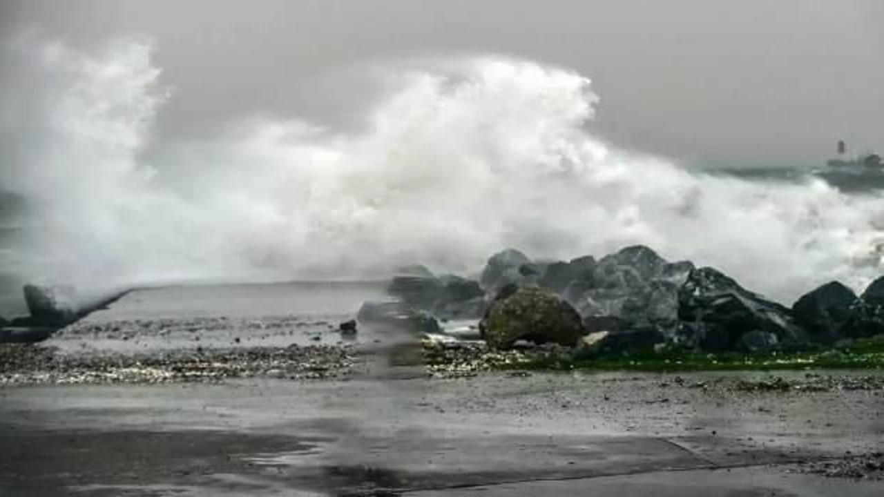 Çanakkale Boğazı gemi trafiğine kapatıldı