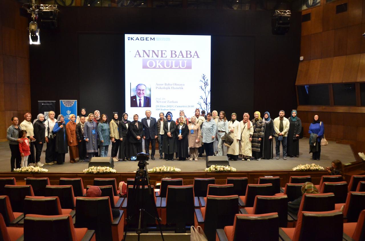 TDV KAGEM’in “Anne Baba Okulu” seminerleri başladı
