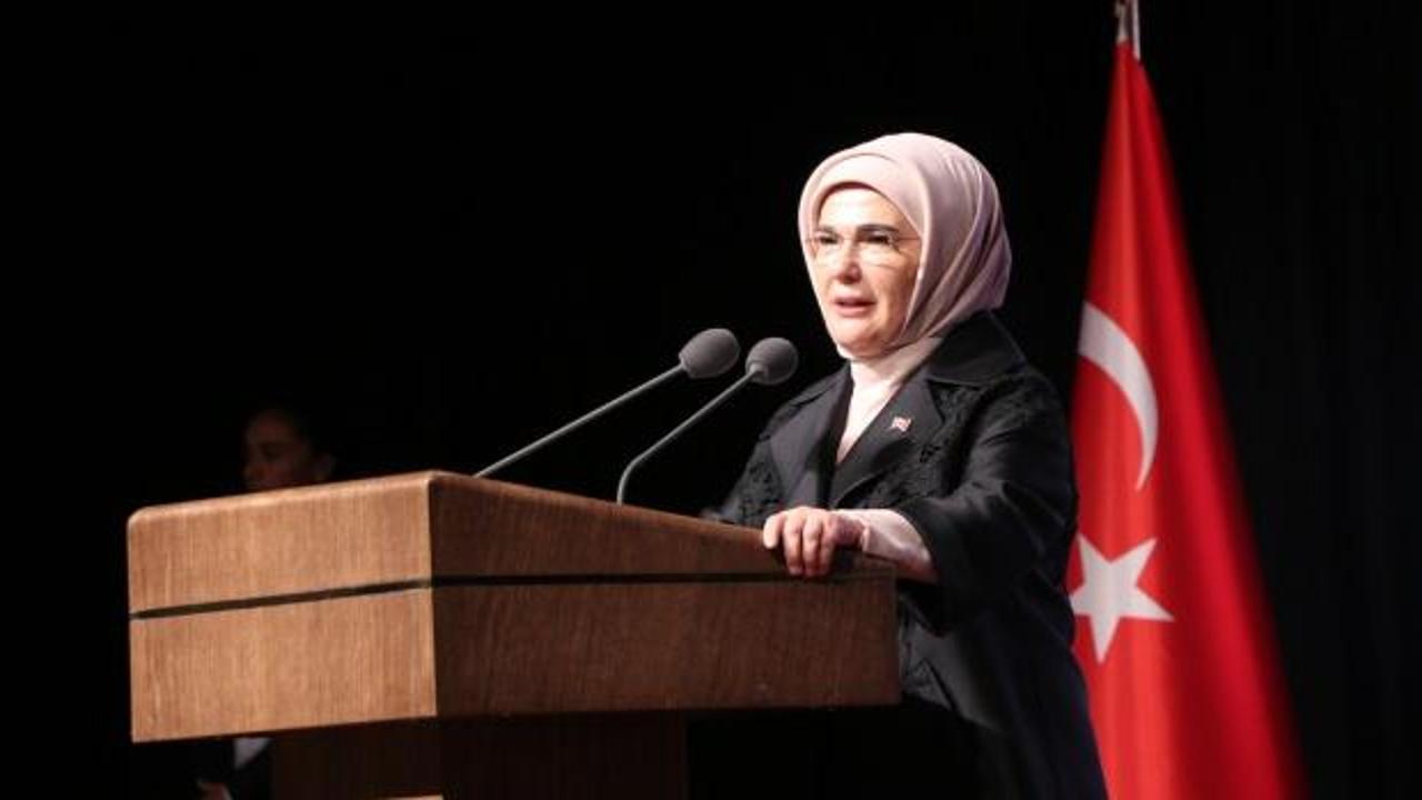 Emine Erdoğan: İsrail ordusu bir milleti tarihten silmeye çalışıyor