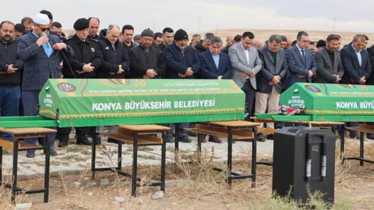 Feci kazada hayatını kaybeden aynı aileden 5 kişi toprağa verildi