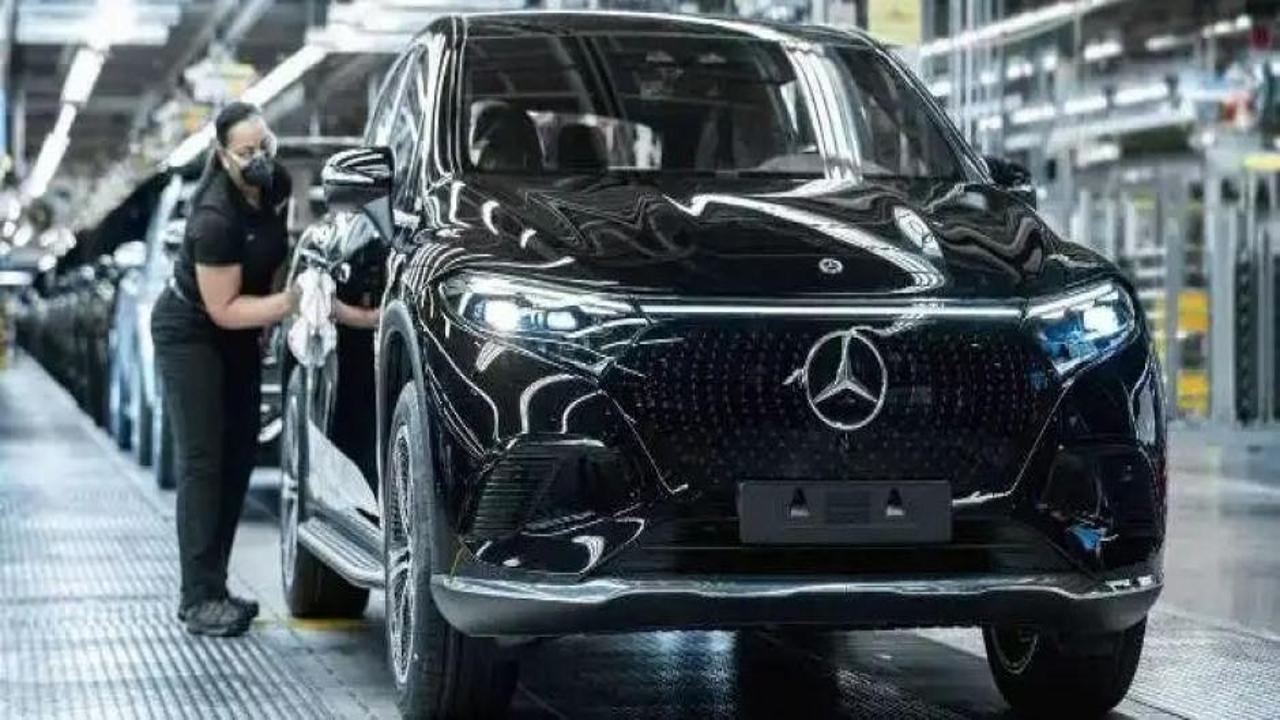 İsrail’e para yardımı yapan Mercedes’ten tepkiler sonrası Gazze’ye yardım kararı